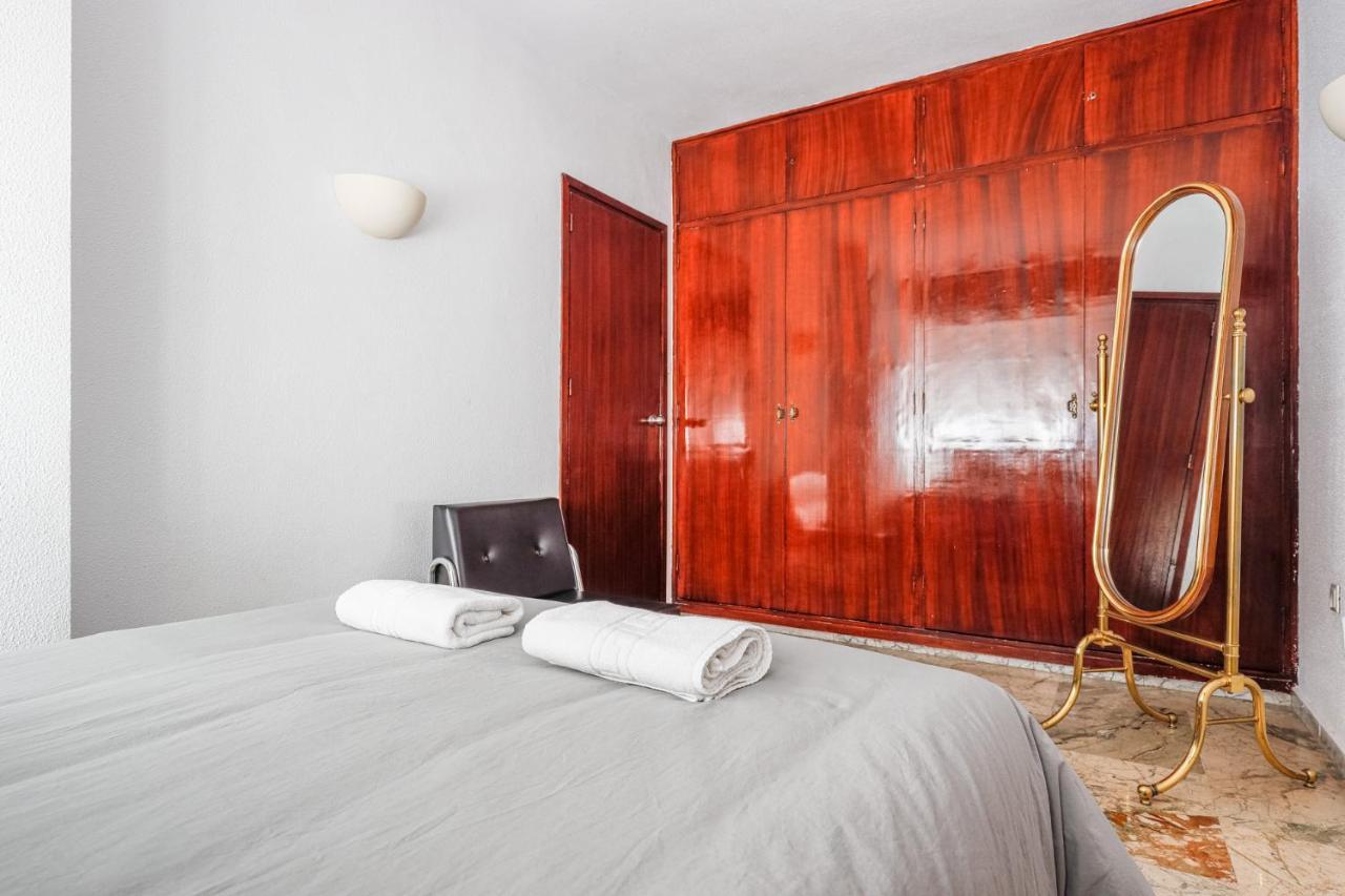 Puerta De Carmona Appartement *